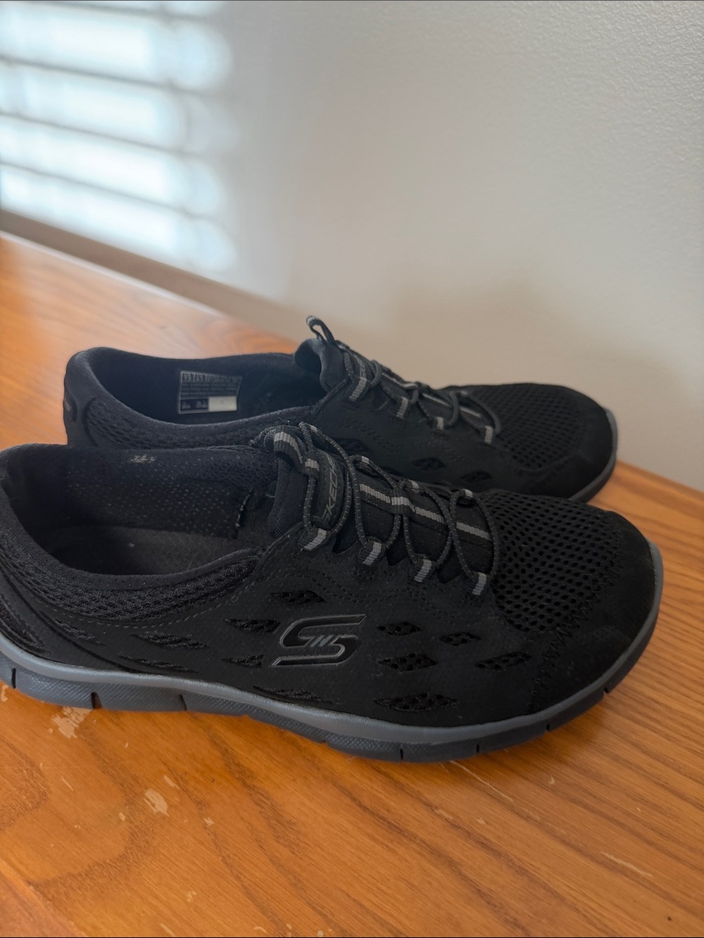 Skechers women Black Slip-On Lace Athletic Sneakers